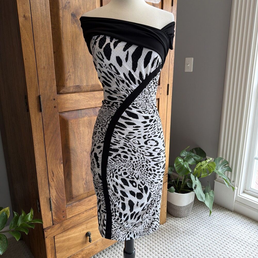 Vintage Y2K Cache Bodycon Black And White Animal Print Off Shoulder Dress Size 6